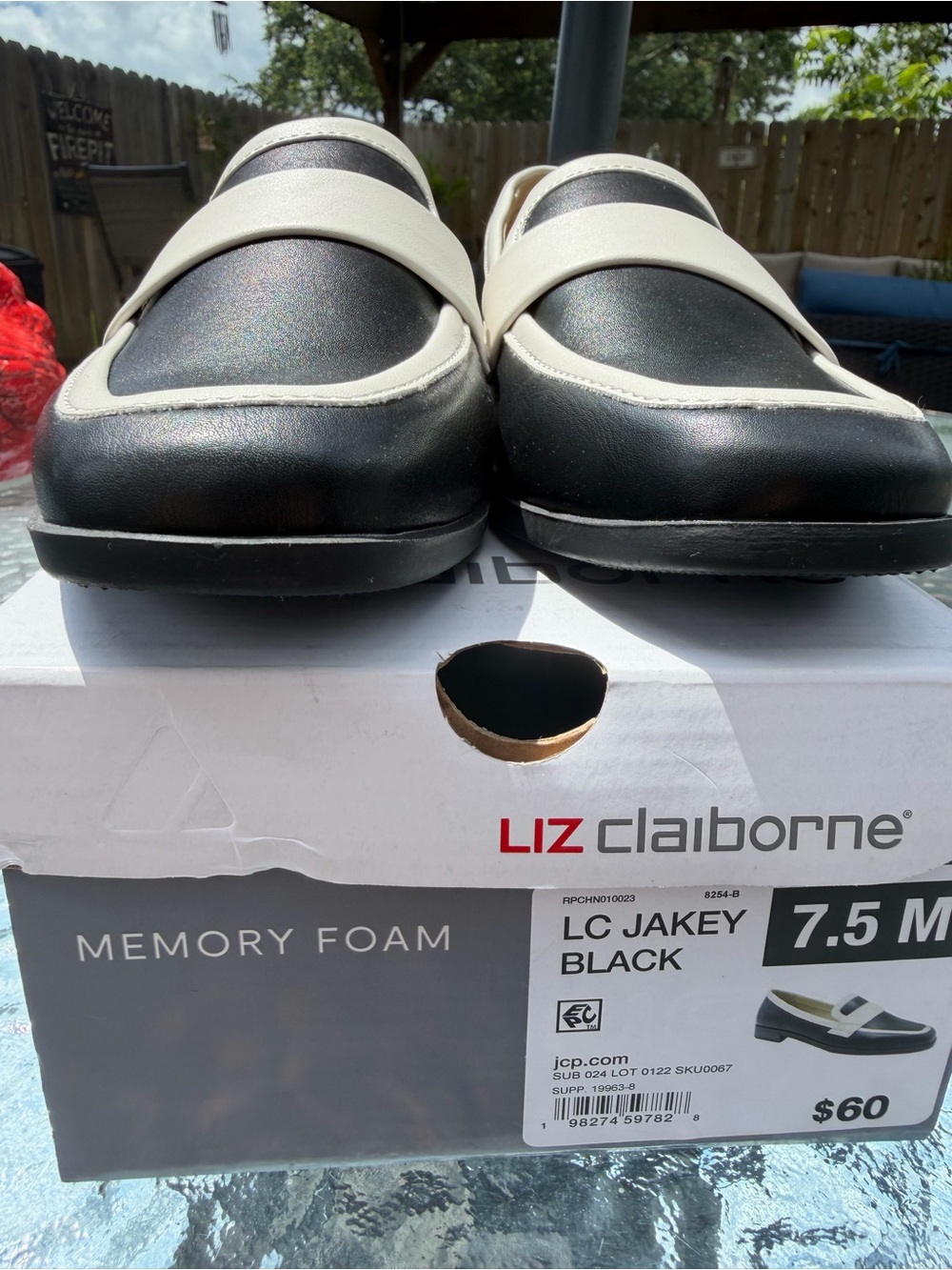 Liz Claiborne Black and White Women’s Slip-On Loafers